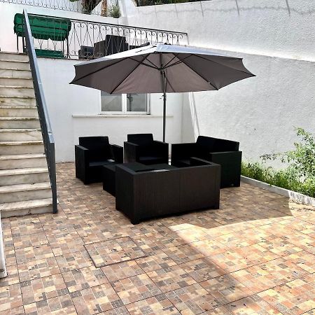 Oieras Beach Suite 2 - Large Double Room With En-Suite Bathroom And Balcony Oeiras Exterior photo